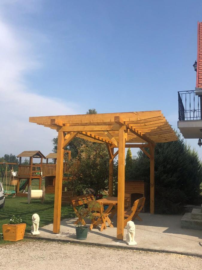 Maison d'hôtes Nagybajcsi Lovaspark és Otthon